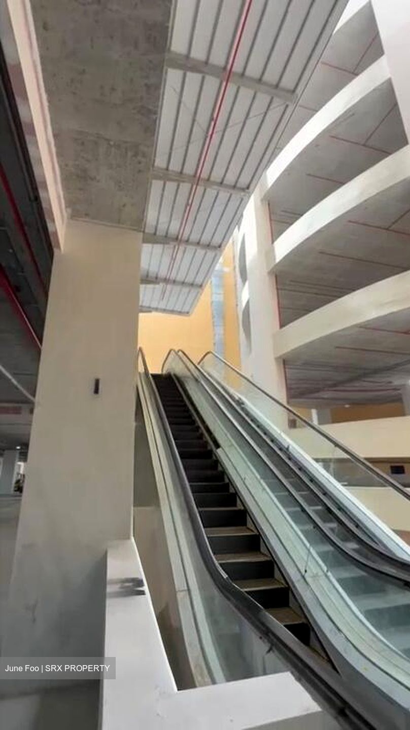 Stellar@tampines (D18), Factory #570945871